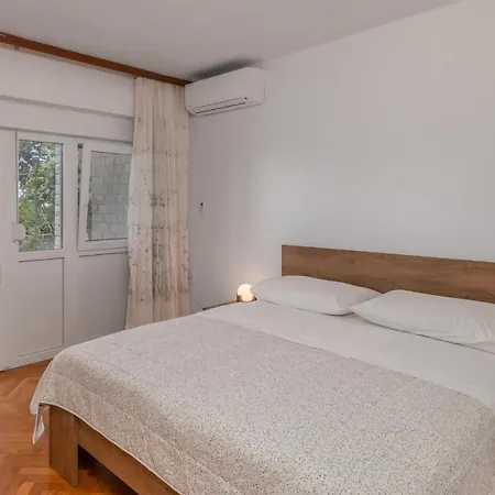 Apartamento Beautiful In With Wifi